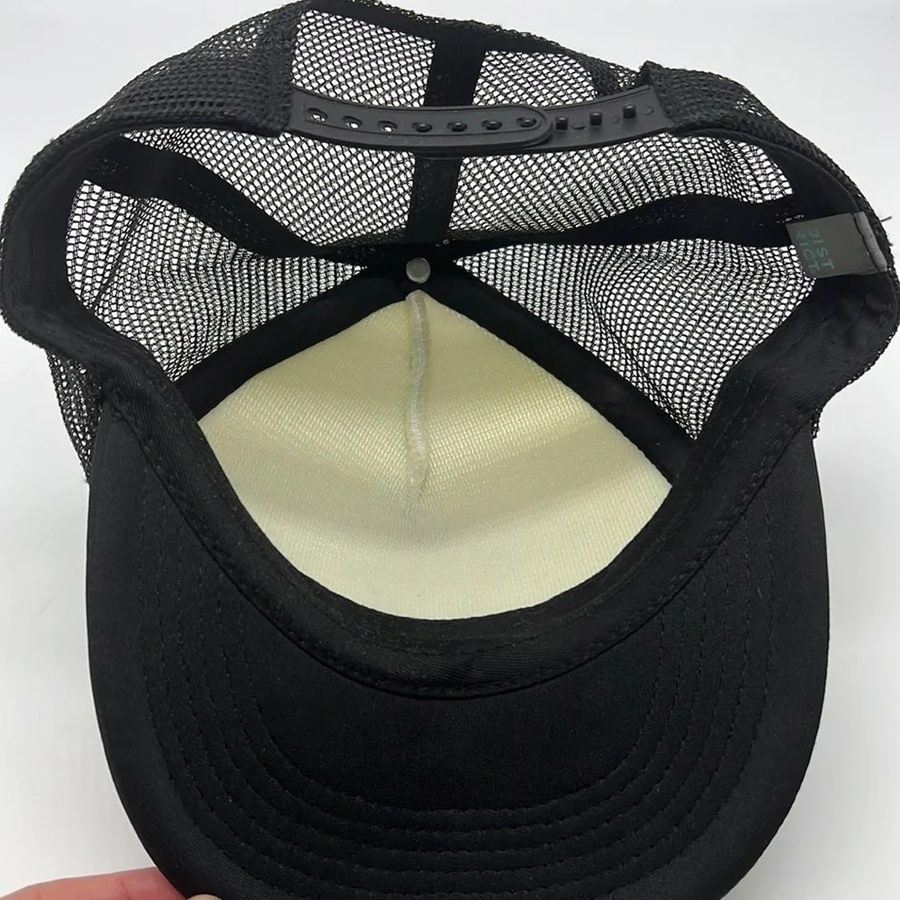 District - Pizza And Crossbones Fun Graphic Truck Driver Baseball Hat Onesize - Picture 8 of 11